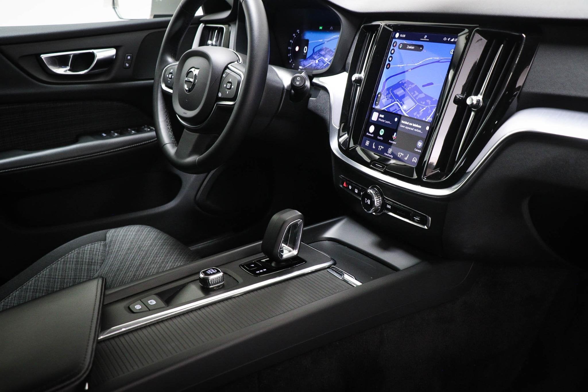 Volvo V60 2.0 B3 Essential | PARK ASSIST PACK | CLIMA | DAB, Auto's, 4 cilinders, 1634 kg, 163 pk, Origineel Nederlands