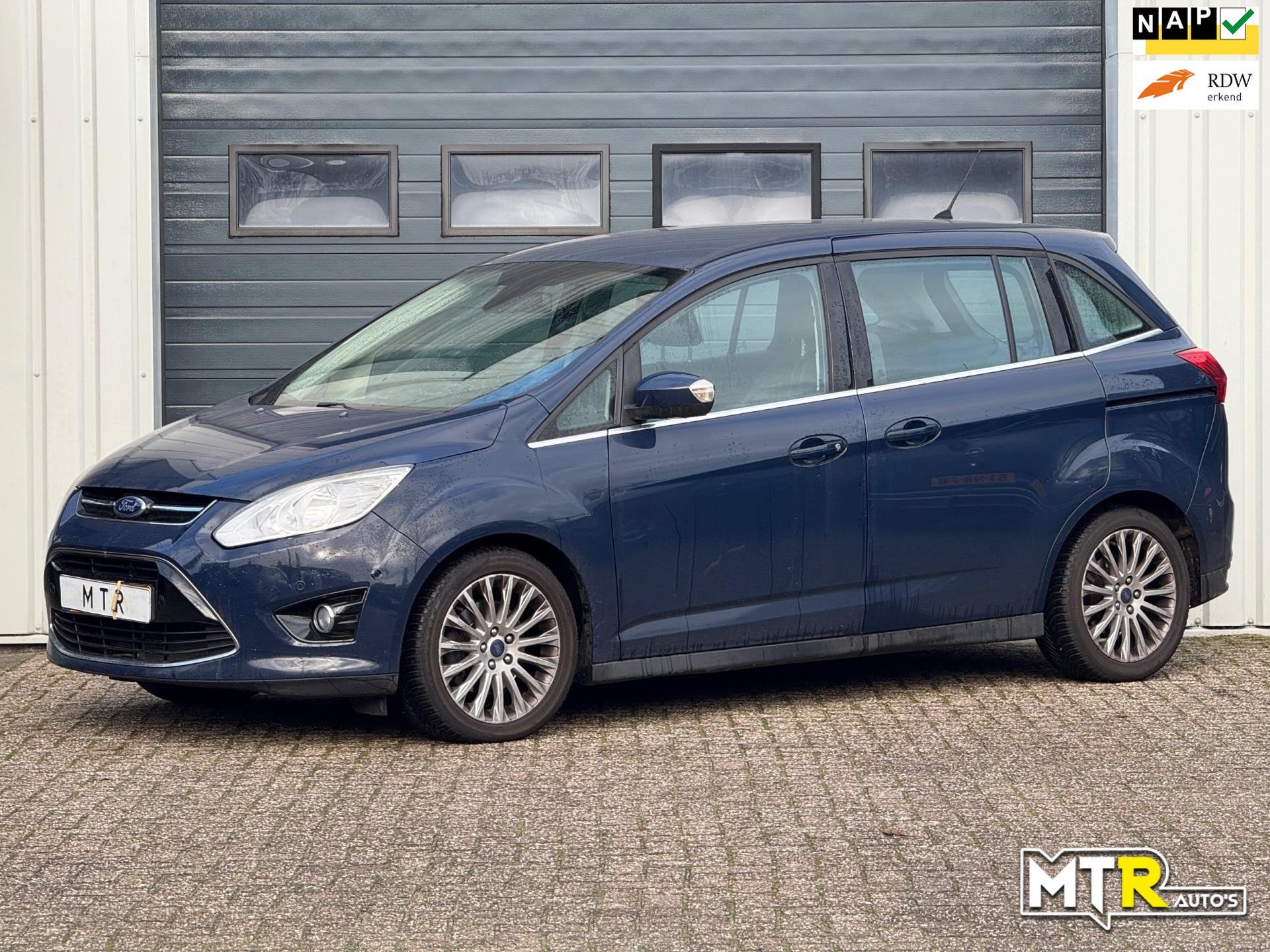 Ford Grand C-Max 1.0 Titanium 7p. LET OP!, Auto's, Voorwielaandrijving, Gebruikt, Zwart, Blauw