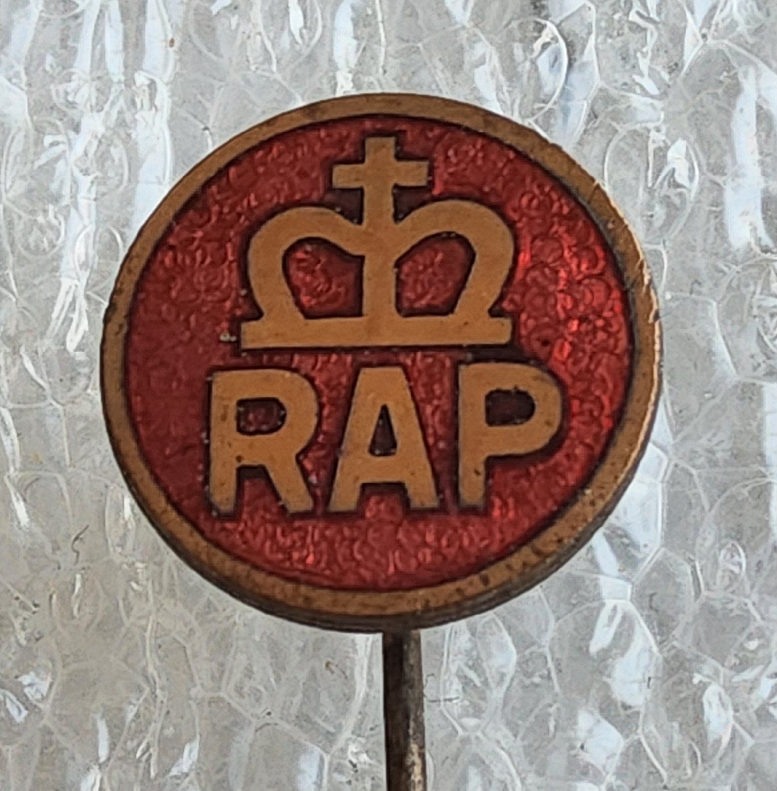 Emaille Speldje RAP - Rijwielen en Automobielen Parasol, Verzamelen, Ophalen of Verzenden, Gebruikt, Overige onderwerpen, Speldje of Pin