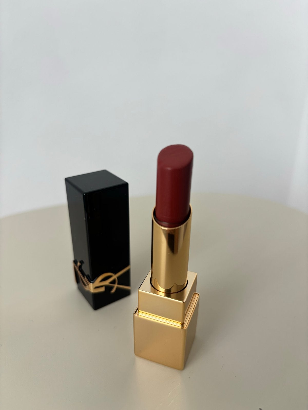 Yves Saint Laurent Rouge Couture The Bold Lipstick 06, Lippen, Ophalen of Verzenden, Zo goed als nieuw, Make-up