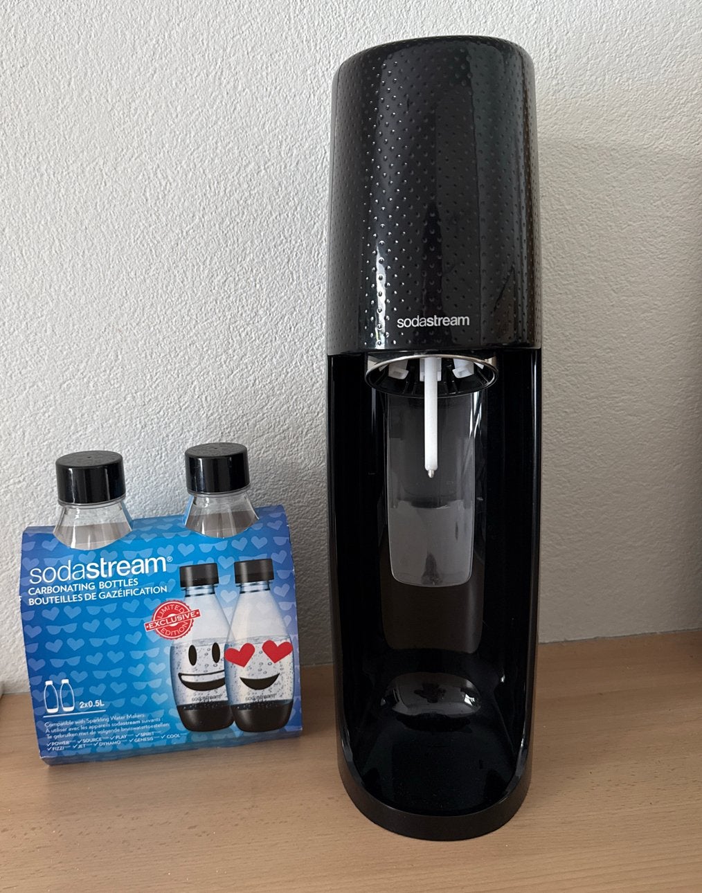 Sodastream Spirit Zwart - Inclusief gasfles en drinkflessen, Witgoed en Apparatuur, Ophalen of Verzenden, Zo goed als nieuw