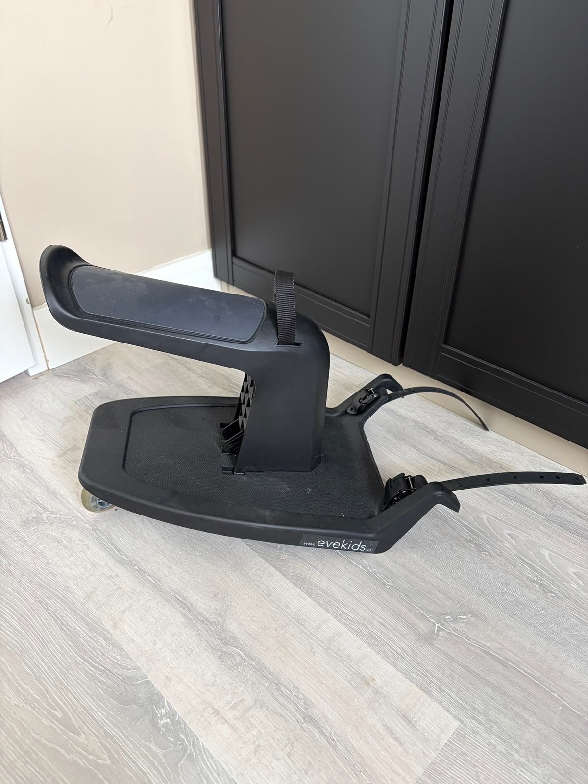 Evekids meerijdplankje met zitje, Ophalen, Gebruikt, Kinderwagen, Overige merken