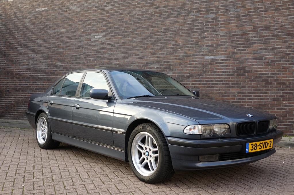 BMW 7 Serie 735i Executive, YOUNGTIMER, schuif/kanteldak, to, Auto's, Oldtimers, Automaat, 238 pk, Achterwielaandrijving, Bedrijf
