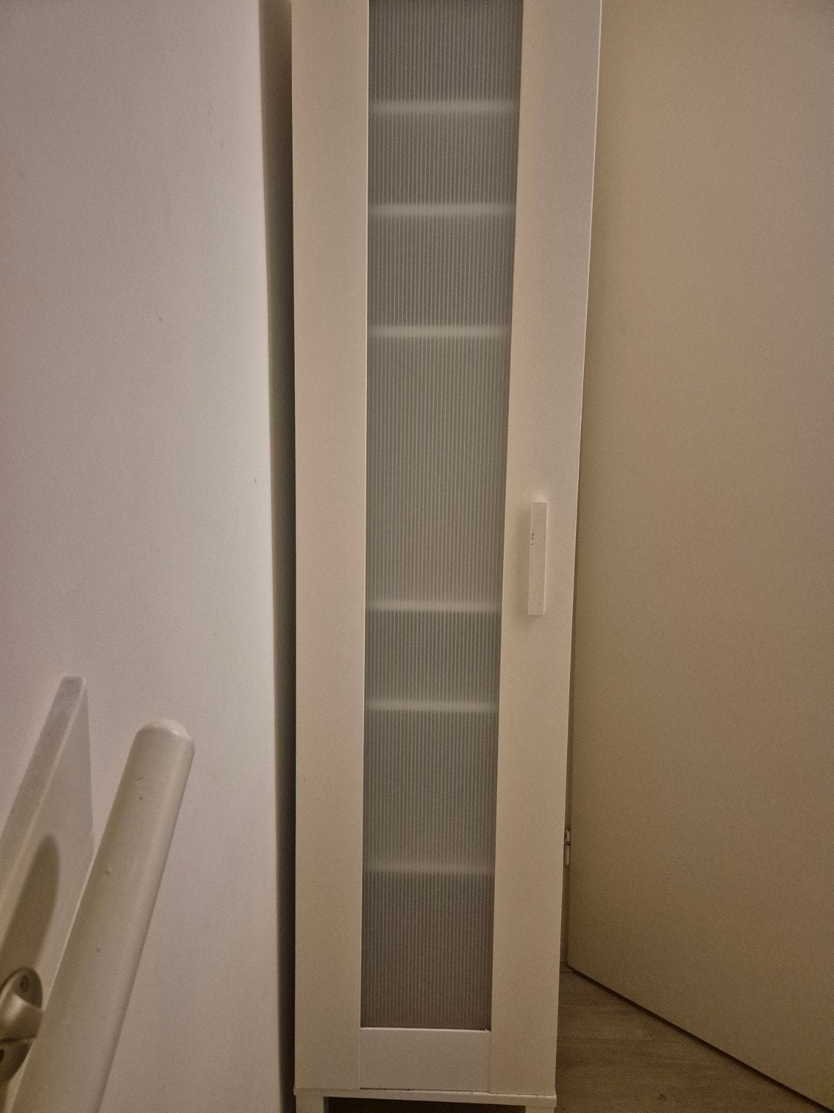 smalle kast, Ophalen, Minder dan 50 cm, Gebruikt, 150 tot 200 cm