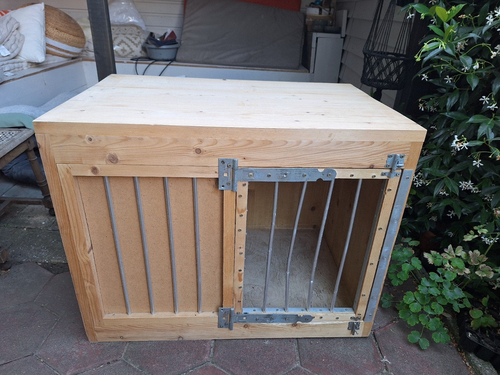 Zelfgemaakte bench v middelgrote hond, Dieren en Toebehoren, Ophalen, 75 tot 110 cm, 65 tot 100 cm