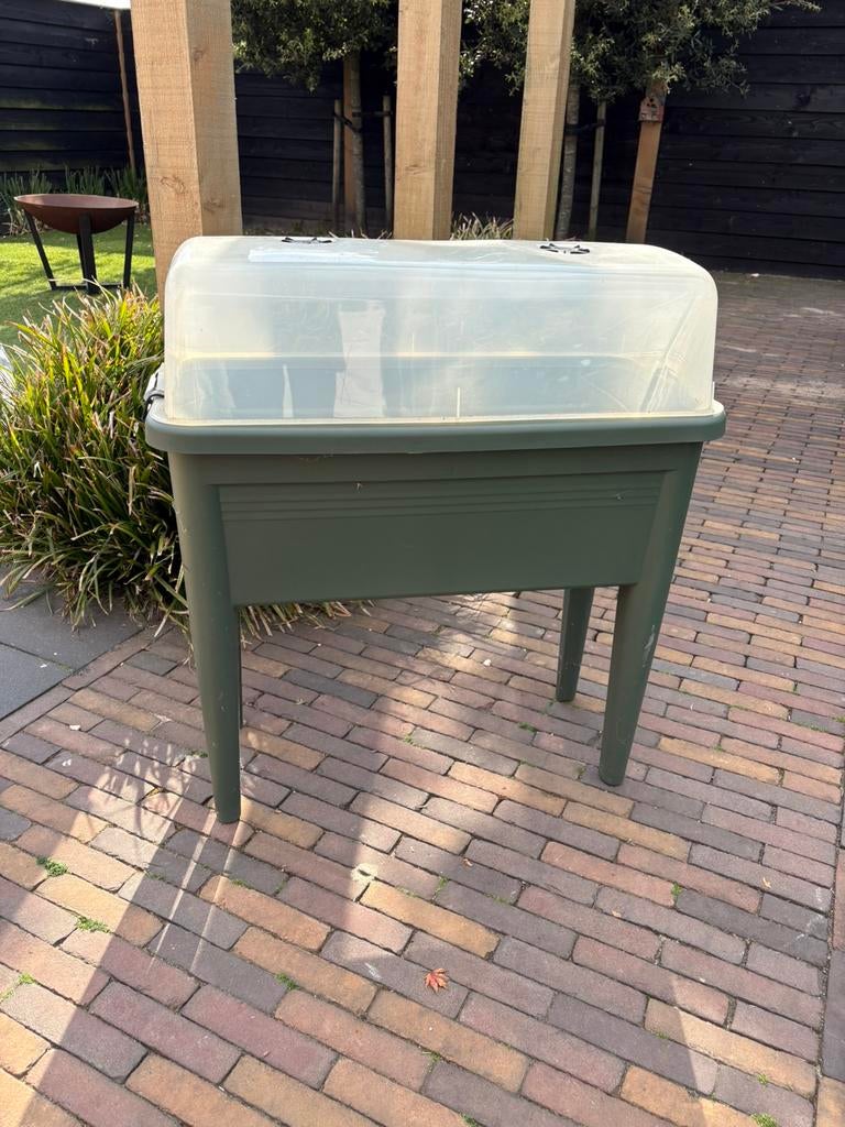 Elho kweetafel, Tuin en Terras, Kweekspullen, Ophalen of Verzenden, Zo goed als nieuw, Kweekbak