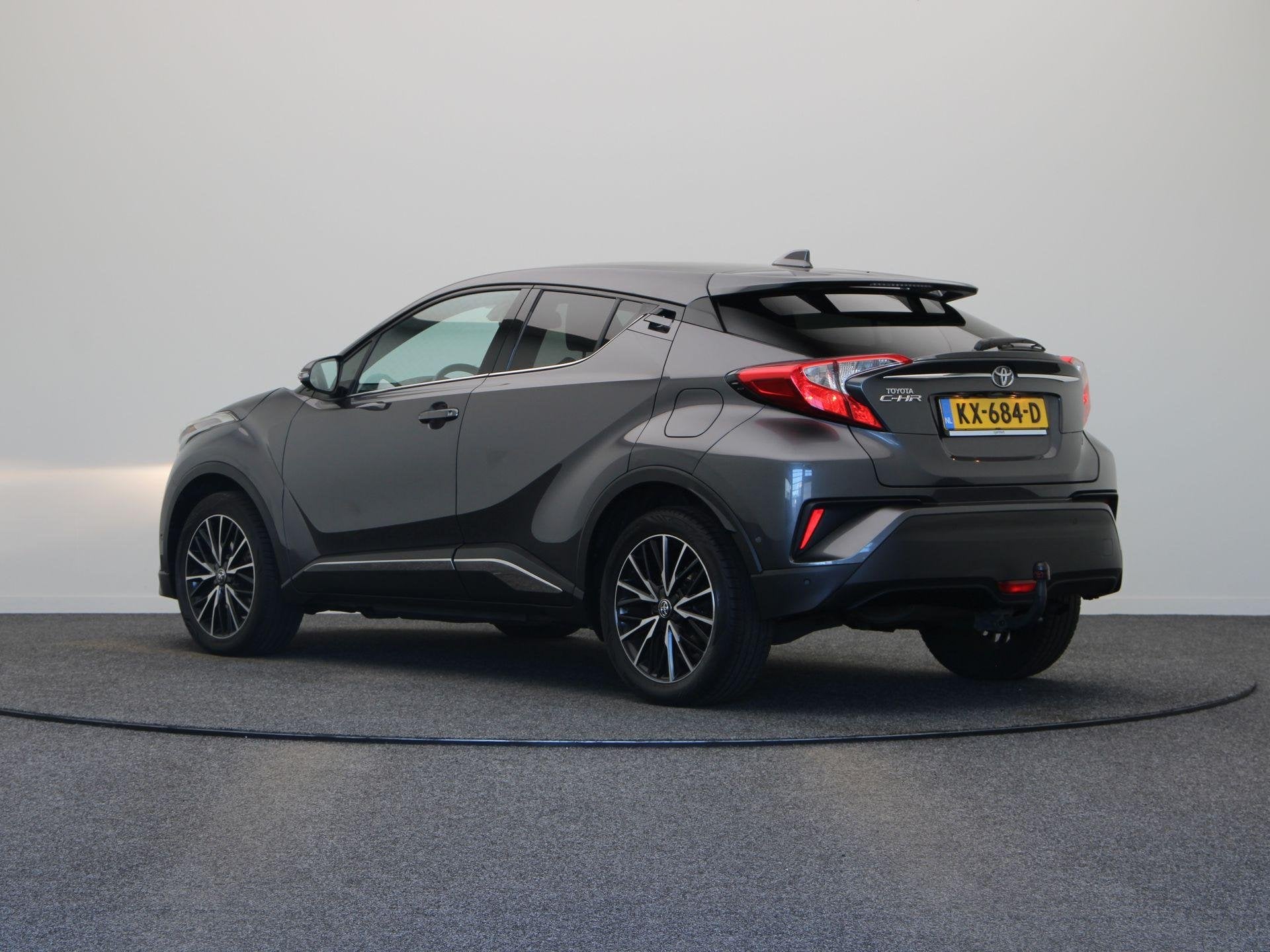 Toyota C-HR 1.2 First Edition | Trekhaak | 1300kg Trekgewich, Auto's, Voorwielaandrijving, Automatische klimaatregeling, Gebruikt