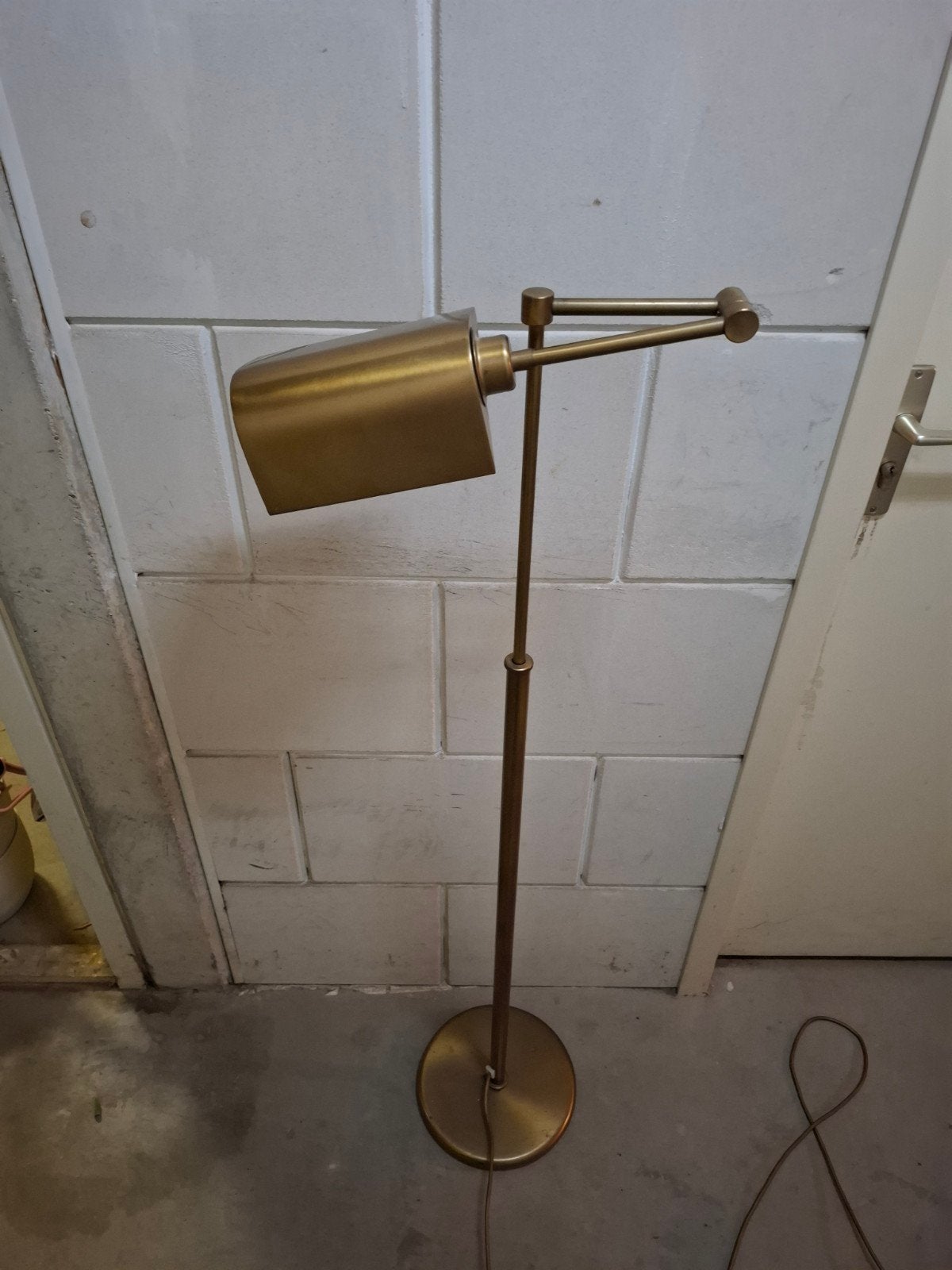 Holtkotter messing vloerlamp, Huis en Inrichting, Lampen | Vloerlampen, Ophalen, 150 tot 200 cm