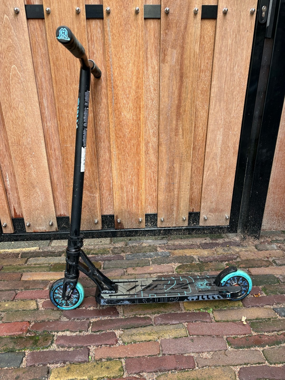 MGP Stuntstep Limited Edition MGX met Helm en Bescherming, Fietsen en Brommers, Steps, Ophalen, Gebruikt, Overige typen