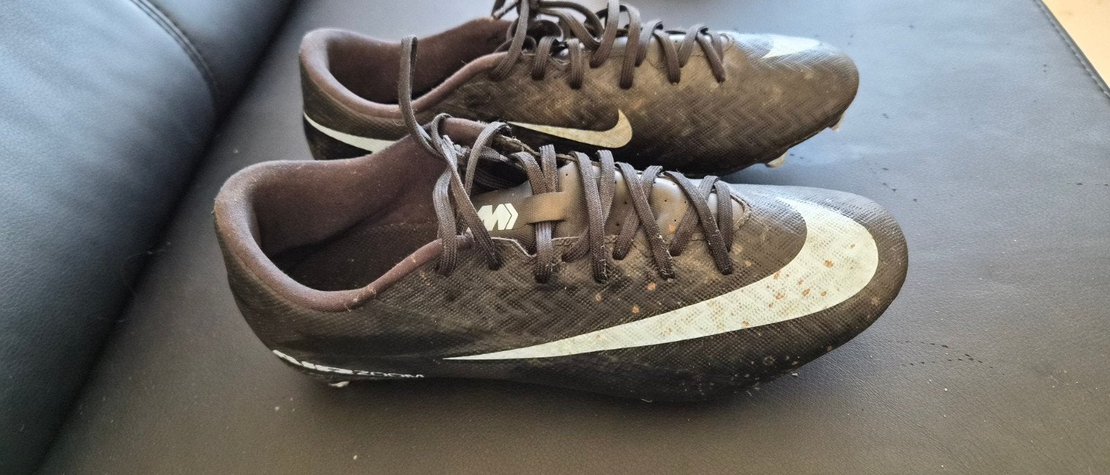 Voetbalschoenen maat 40, Sport en Fitness, Voetbal, Maat XS of kleiner, Ophalen, Gebruikt, Schoenen