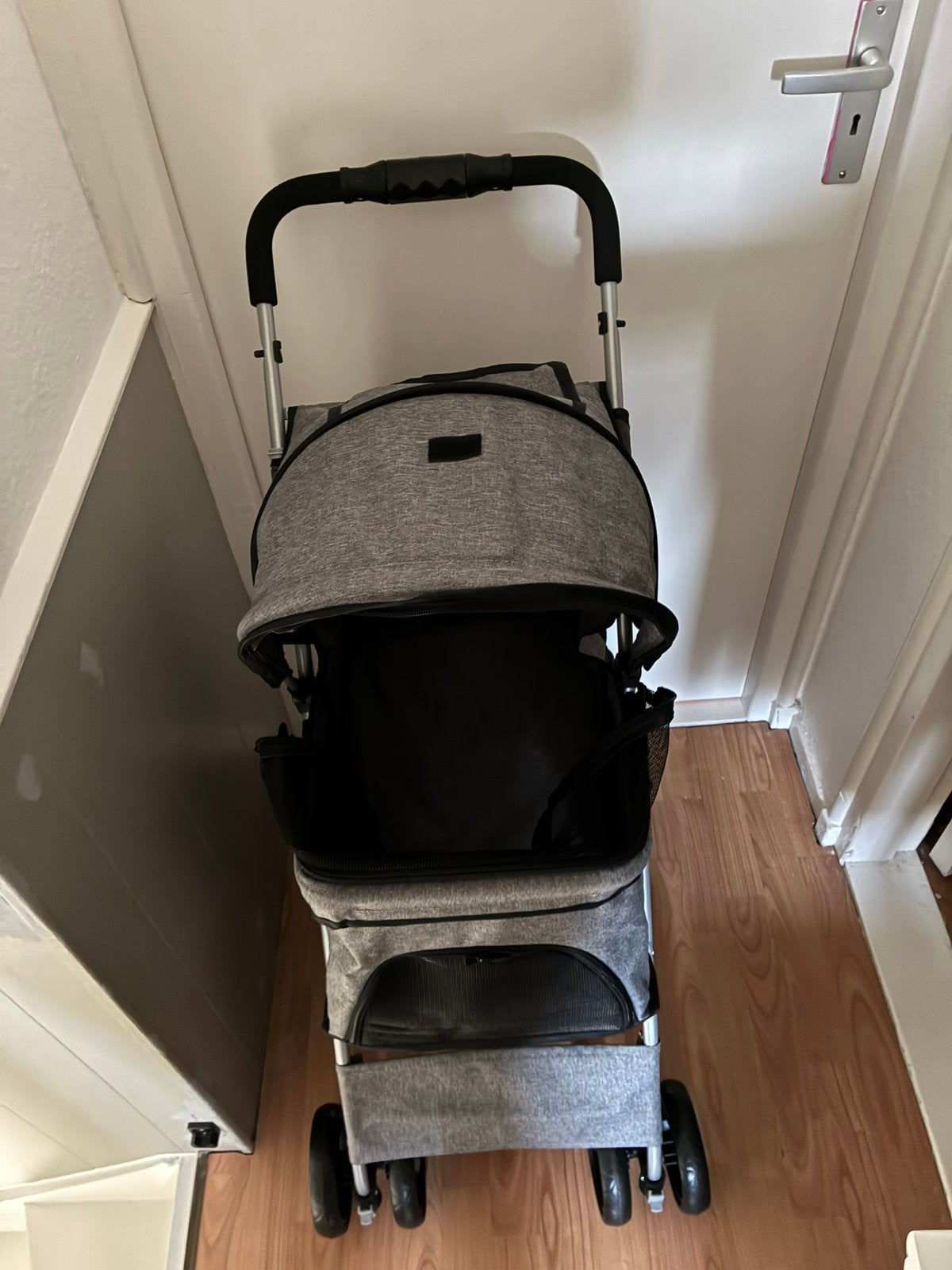 Dit is een honden buggy, Ophalen, Zo goed als nieuw, Overige merken