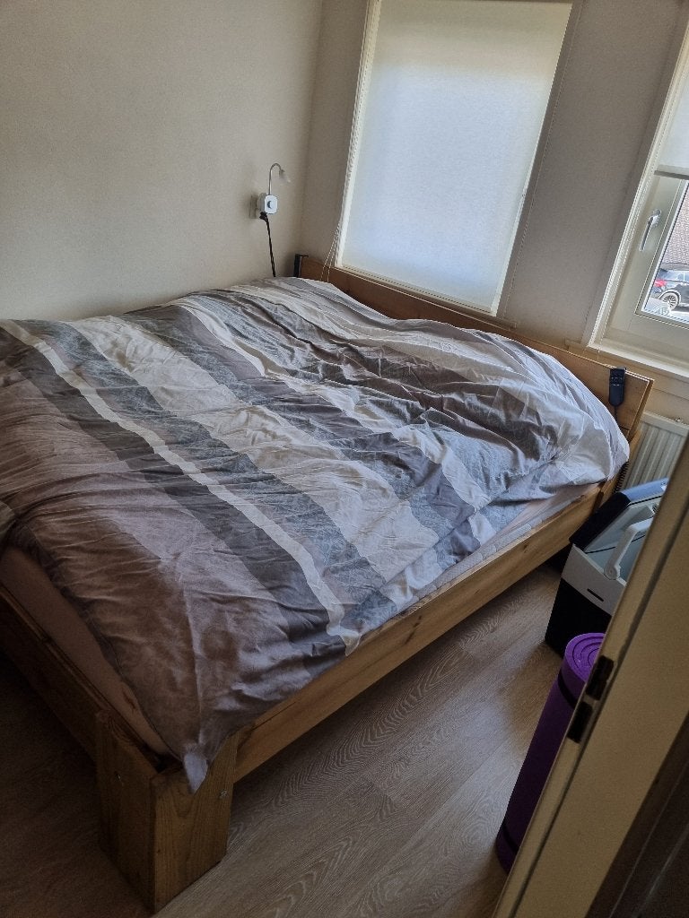 tweepersoons bed 180 x 200, Huis en Inrichting, Ophalen, Tuin, Verstelbaar, Bruin