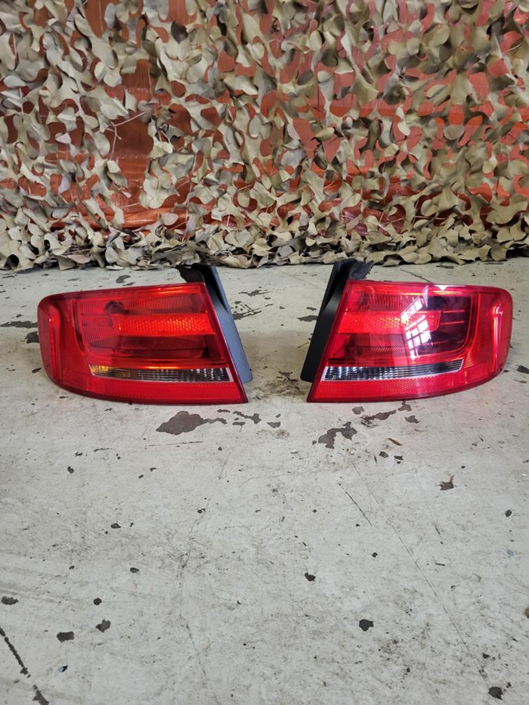 Audi achterlampen, Ophalen, Audi