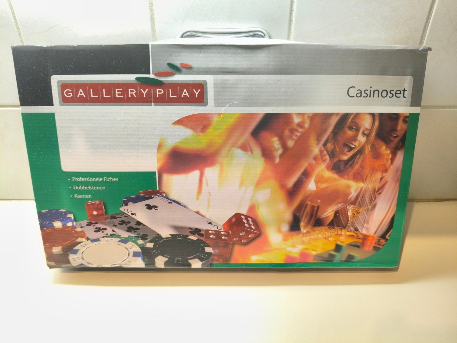 Gallery Play Casinopakket met 300 fiches in koffer nieuw!, Vijf spelers of meer, Ophalen of Verzenden, Nieuw, Gallery Play