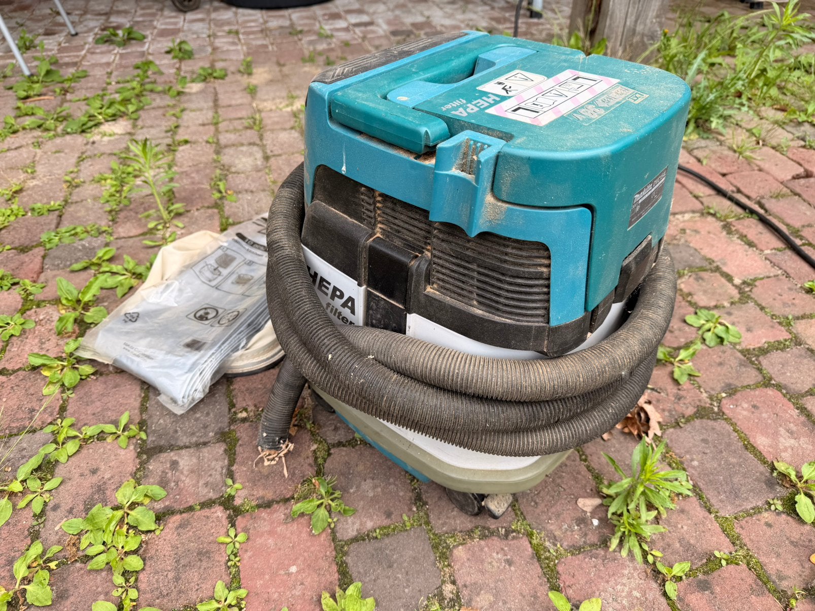 Makita DVC154L accu stofzuiger met AWS 2x18V, Doe-het-zelf en Verbouw, Reinigingsmachines, Ophalen, Gebruikt, Overige typen