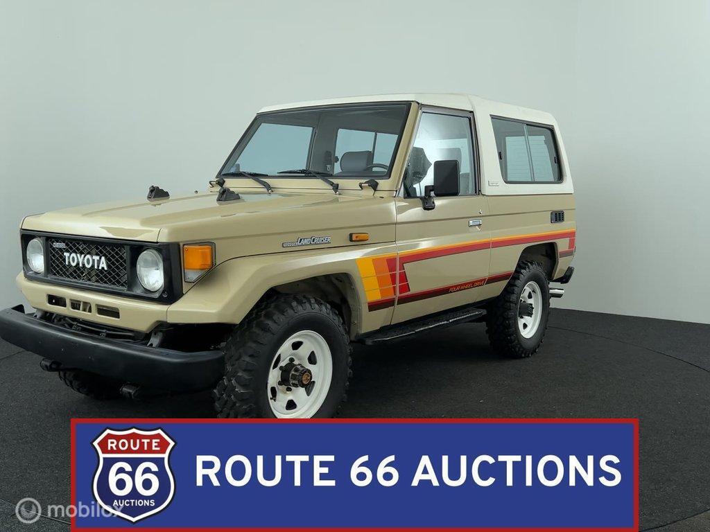 Toyota Land Cruiser | 1987 | Route 66 Auctions, Auto's, Oldtimers, Overige carrosserieën, Zwart, Bedrijf, Handgeschakeld