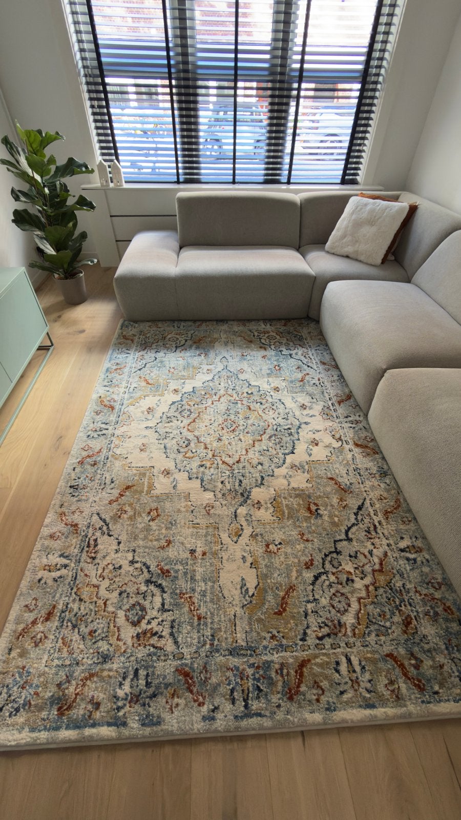 IKEA ONSEVIG vloerkleed 160x235 cm - zo goed als nieuw, Ophalen, Beige, 150 tot 200 cm, 200 cm of meer