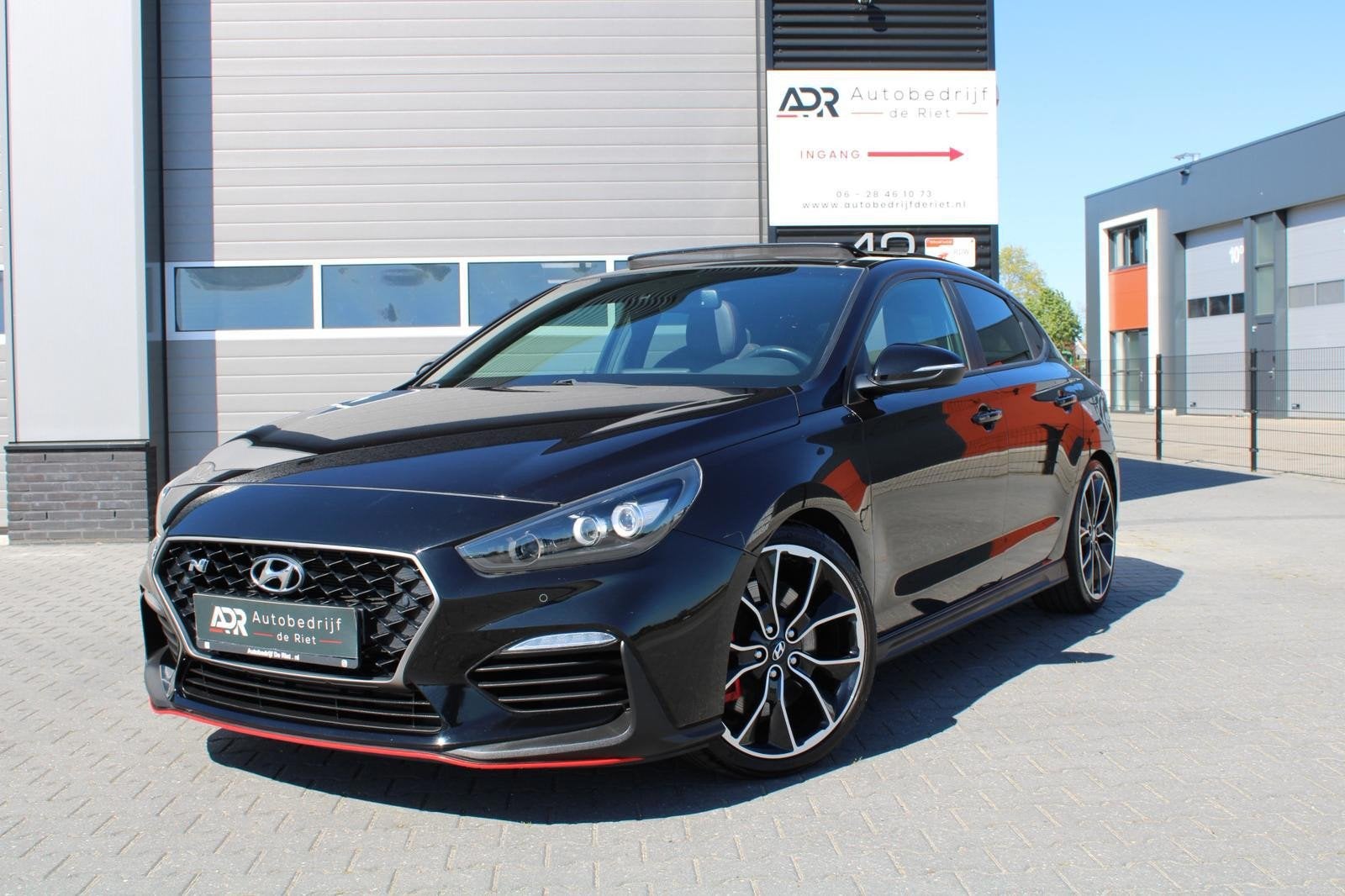 Hyundai I30 Fastback 2.0 T-GDI 280PK /19''/PANO/CAMERA/PDC V, Auto's, 1998 cc, Zwart, 4 cilinders, 700 kg