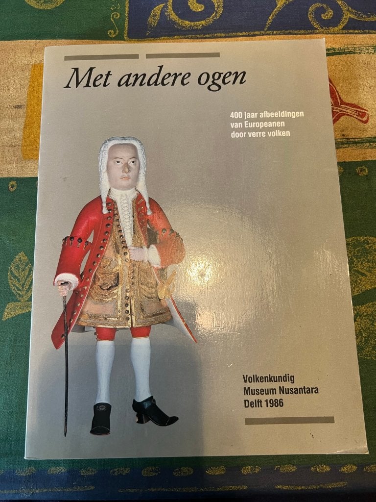 Met andere ogen, 400 jaar afbeeldingen van Europeanen door v, Boeken, Gelezen, Maatschappij en Samenleving, Ophalen of Verzenden