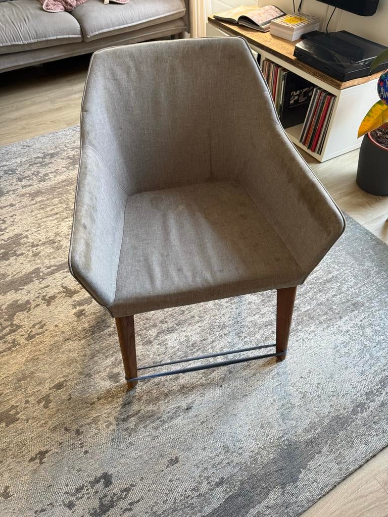 2 gebruikte eetkamerstoelen met wasbare hoezen, Huis en Inrichting, Stoelen, Gebruikt, Twee, Stof, Grijs, Ophalen