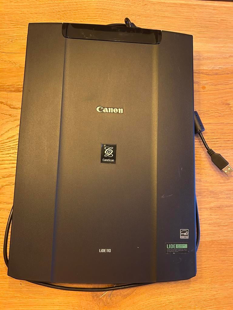 Canon LiDE 110, Computers en Software, Ophalen of Verzenden, Zo goed als nieuw, Flatbedscanner, Linux