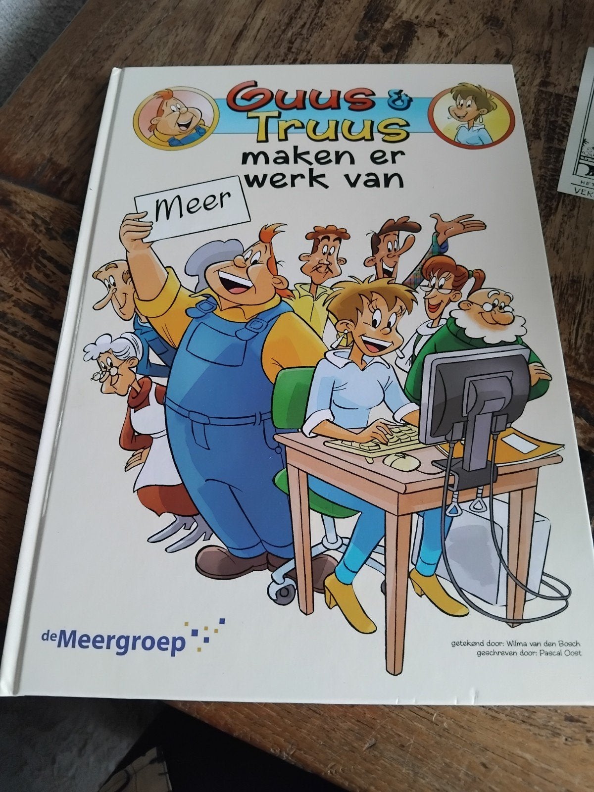 Guus & Truus maken er meer werk van - Stripboek, Eén stripboek, Ophalen of Verzenden, Zo goed als nieuw, Wilma van den Bosch (tekeningen), Pascal Oost (tekst)