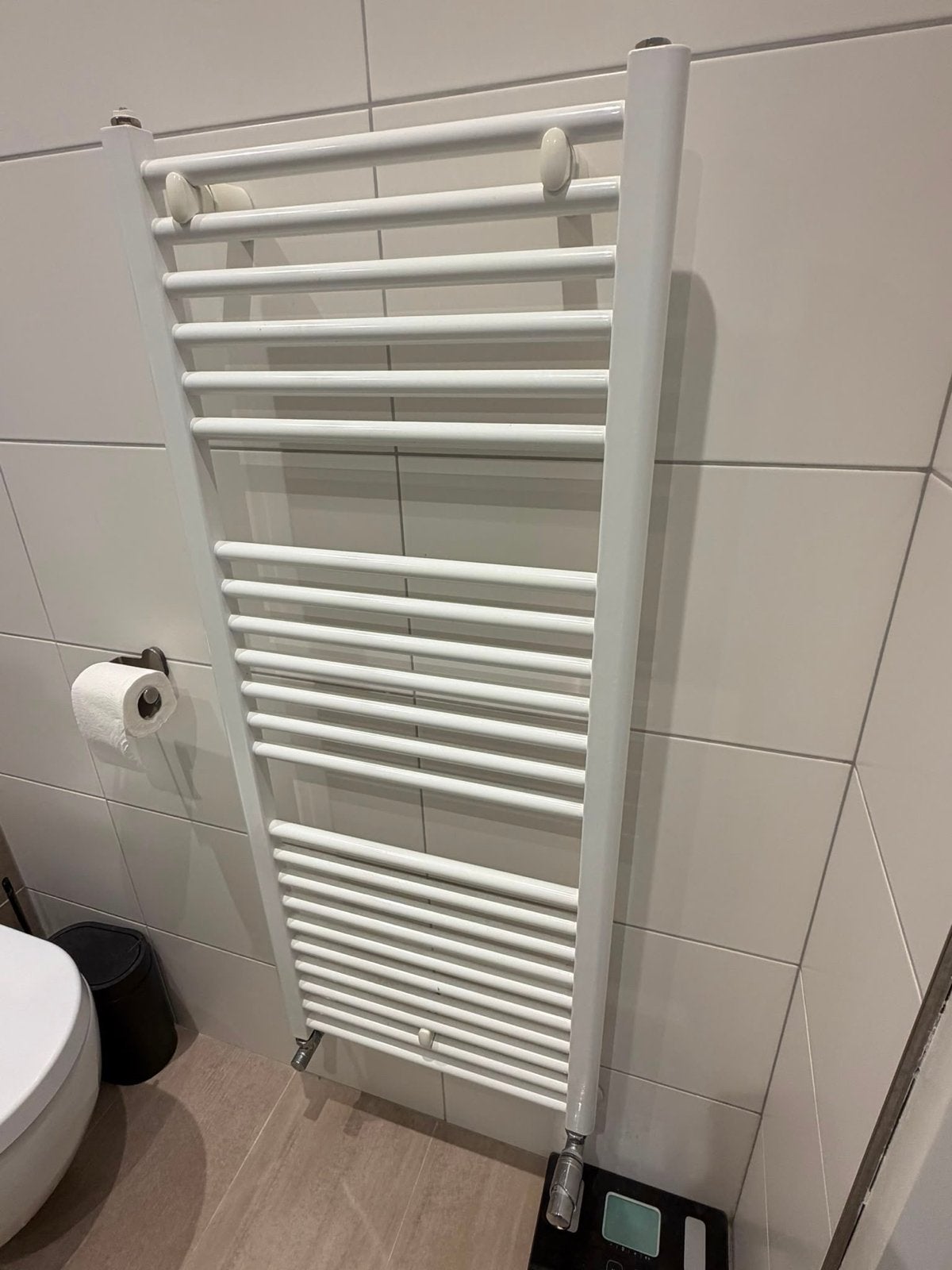Witte handdoekradiator voor badkamer, 120x50 cm, Doe-het-zelf en Verbouw, Verwarming en Radiatoren, Ophalen, 500 tot 800 watt