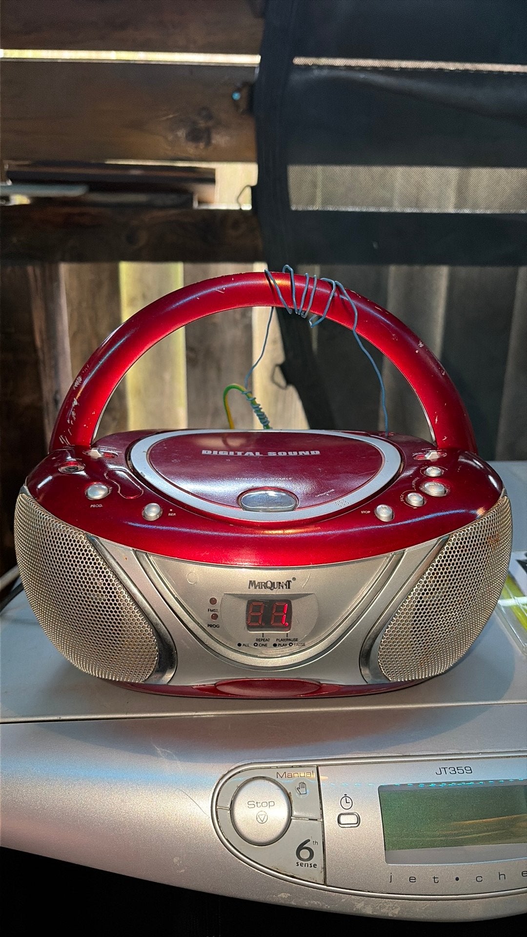 Marquant Draagbare CD-speler met Radio - Rood, Ophalen of Verzenden, Gebruikt, Overige merken, Draagbaar