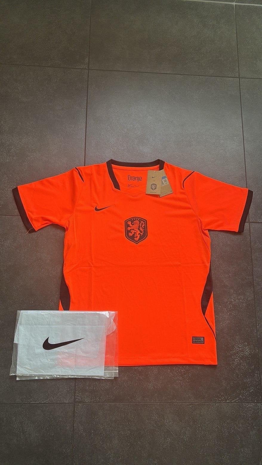 Nederlands voetbalshirt, Maat 48/50 (M), Nieuw, Oranje, Ophalen of Verzenden