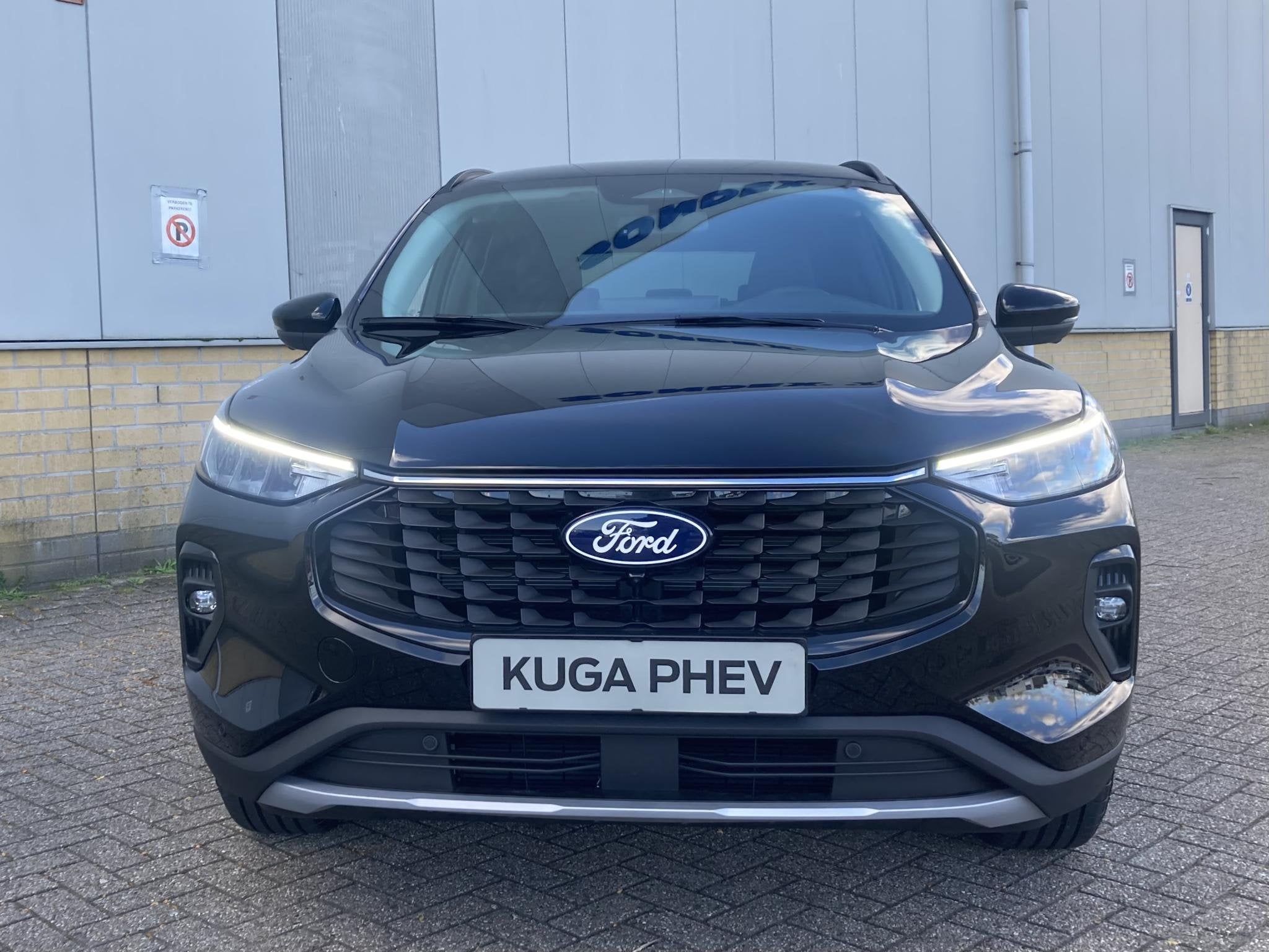 Ford Kuga 2.5 PHEV Titanium Driver Assistance Pack - Reserve, Euro 6, 4 cilinders, Verwarmde buitenspiegels, Zwart