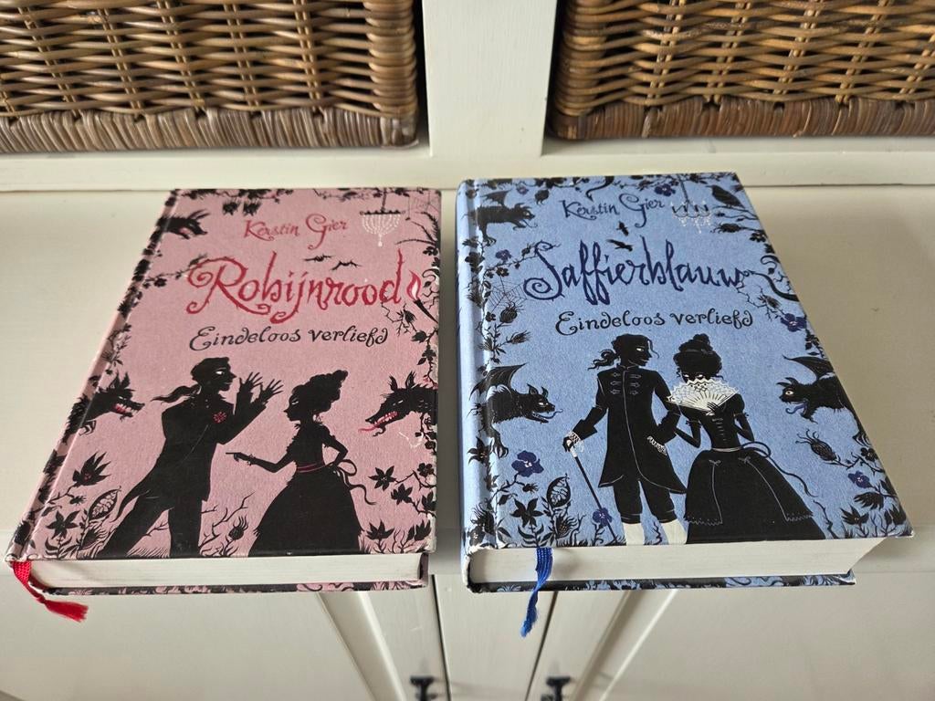 Kerstin Gier - Edelstenen trilogie, Ophalen of Verzenden, Gelezen