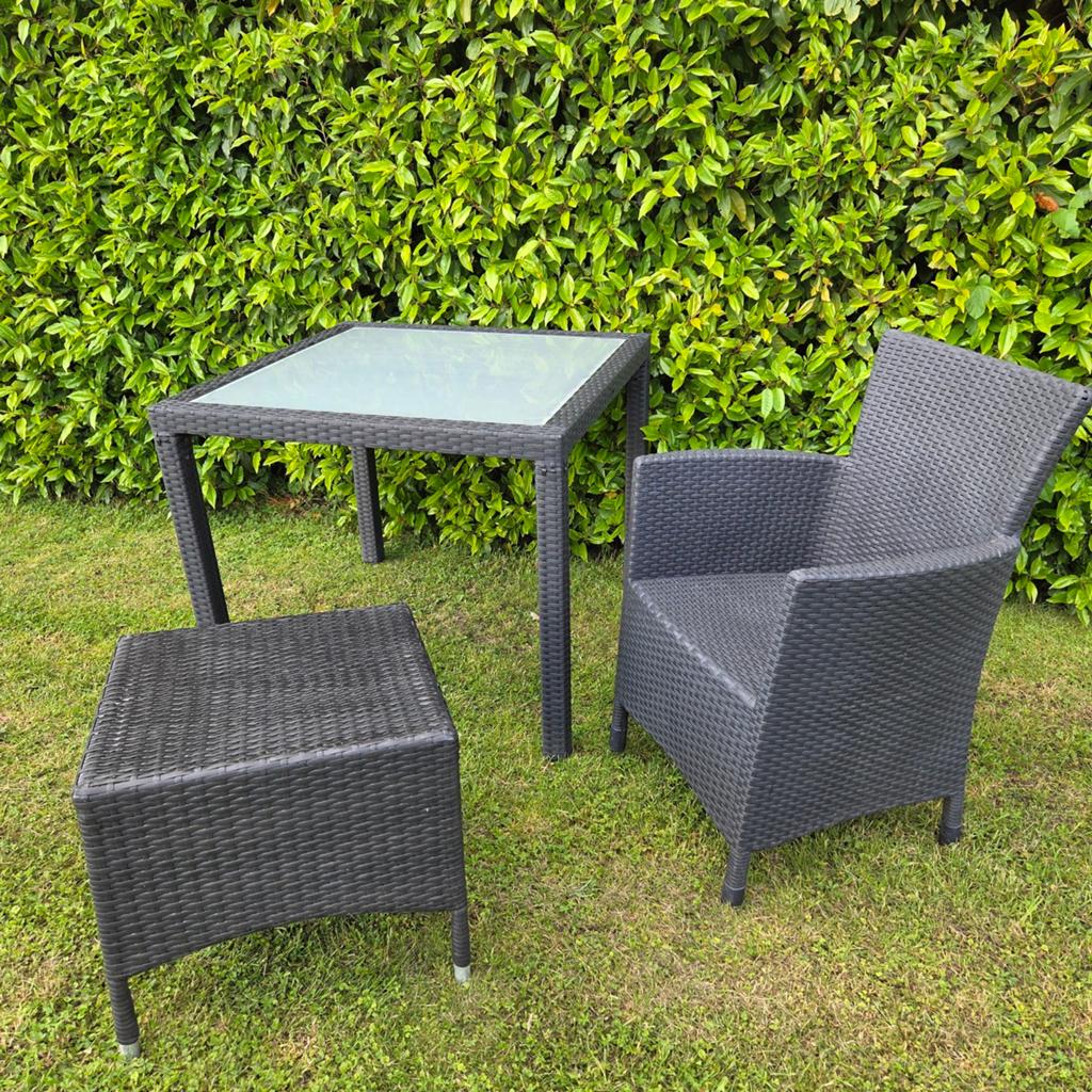 Tuinset Tuintafel tuinstoel hocker voetenbank tafeltje, Gebruikt, Tuinset, Ophalen, 2 zitplaatsen