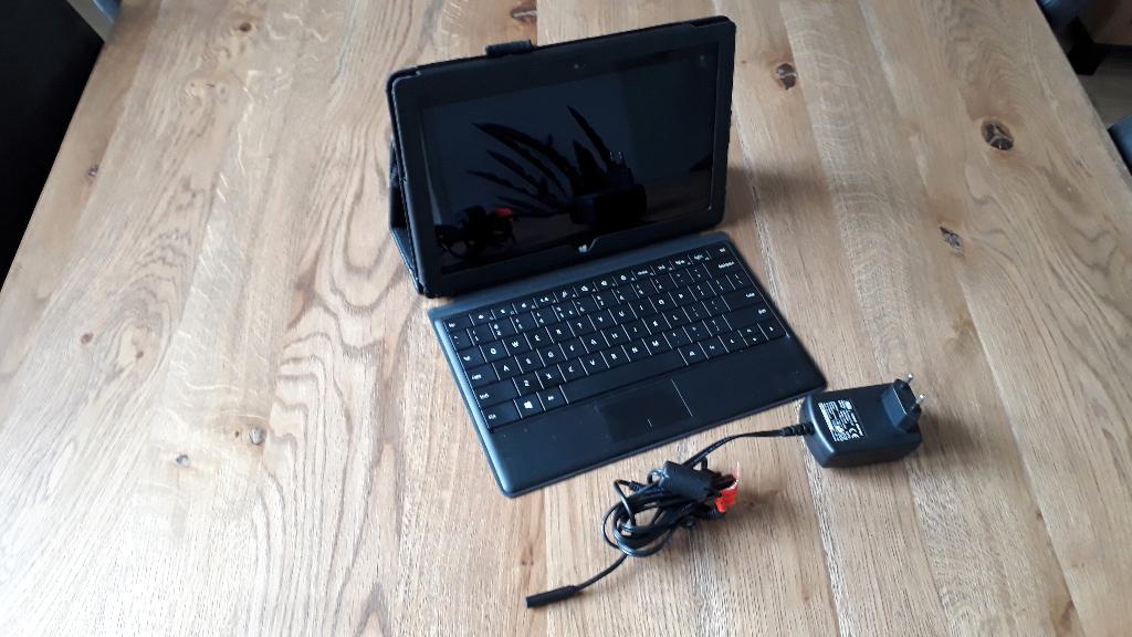 Microsoft Surface 2 tablet, Gebruikt, 16 GB, Microsoft, Ophalen