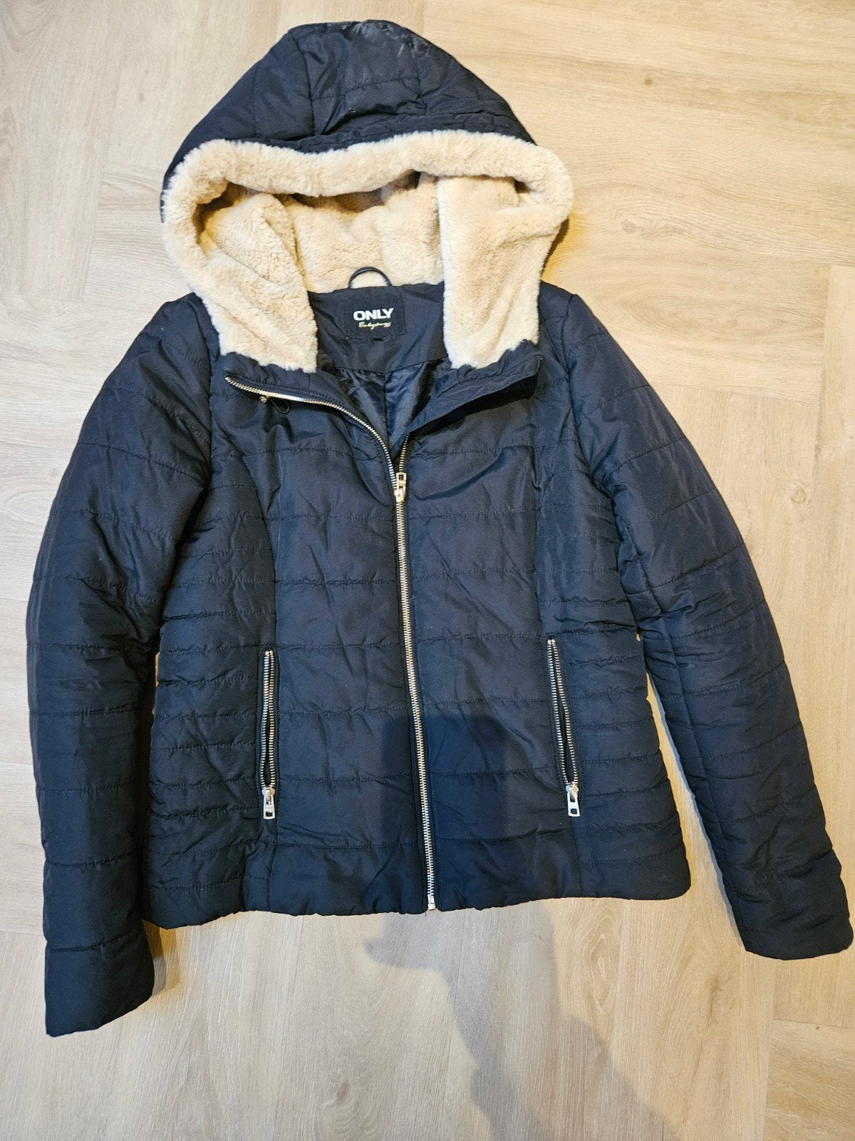 Only gewatteerde jas maat M: Als nieuw!, Kleding | Dames, Maat 38/40 (M), Only, Zwart, Ophalen of Verzenden