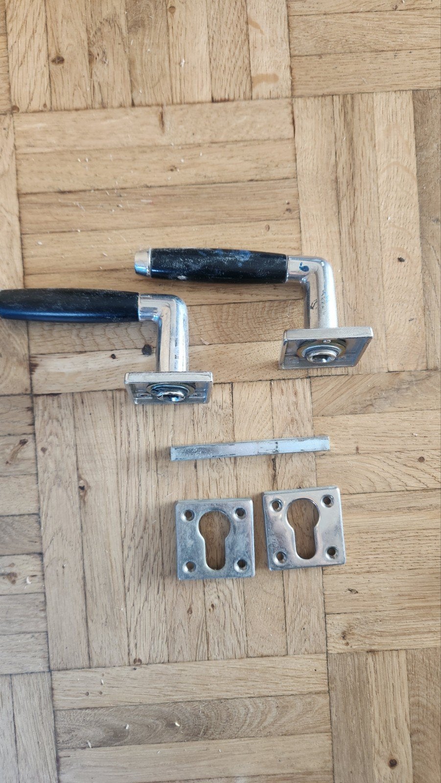 Deurklinkenset met rozetten, zonder slotmechanisme, Verzenden, Gebruikt, Hout, Binnendeur