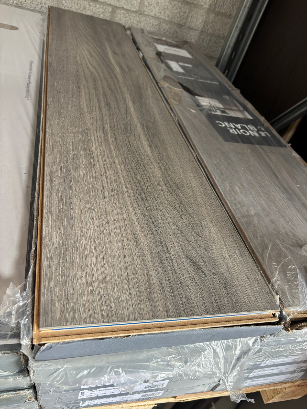 Laminaat 34m2 taupe grijs waterbestendig, Ophalen, Nieuw, 10 m² of meer, 10 tot 30 cm