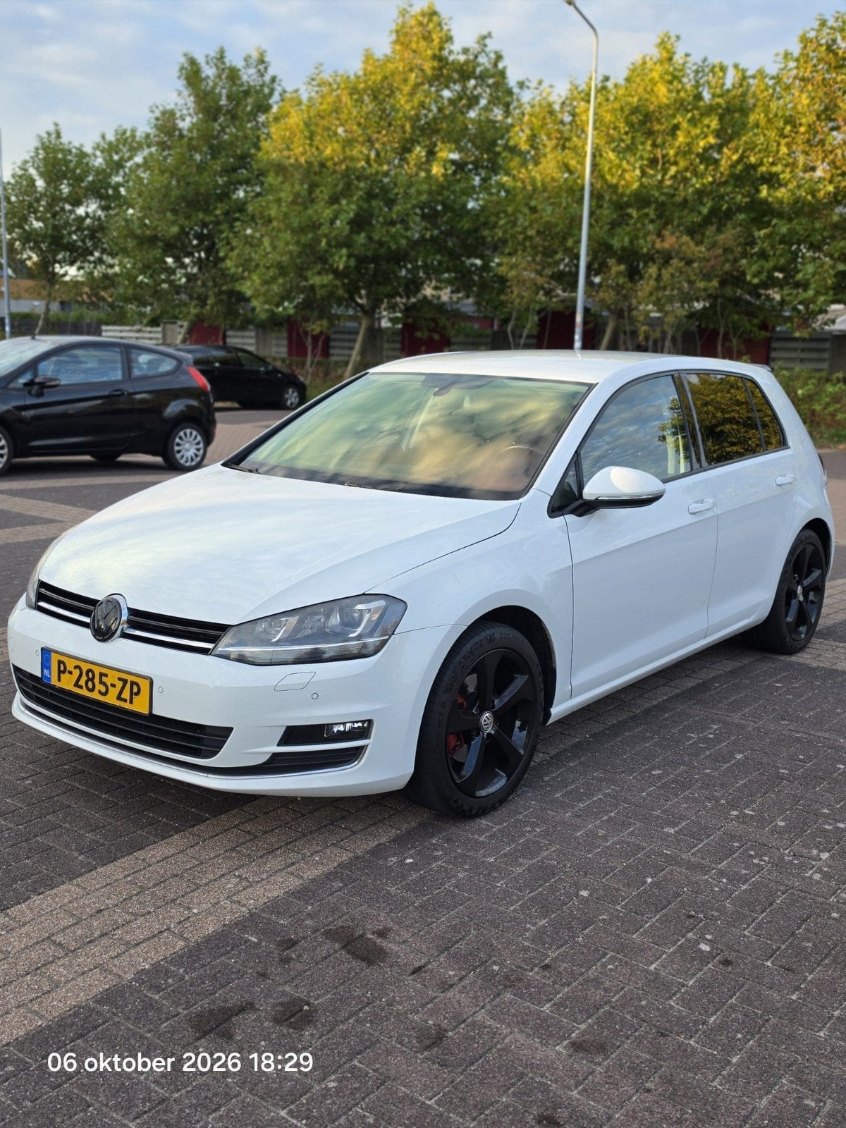 Volkswagen Golf 1.4 TSI 90KW 5D 2013 Wit, Auto's, Voorwielaandrijving, Dealer onderhouden, Stof, 4 cilinders