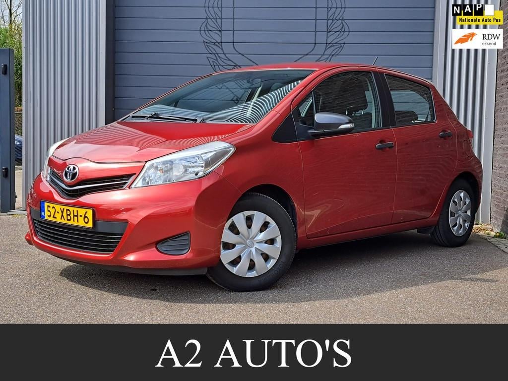 Toyota Yaris 1.3 VVT-i Comfort Airco|Nap, Voorwielaandrijving, Euro 5, Stof, 4 cilinders
