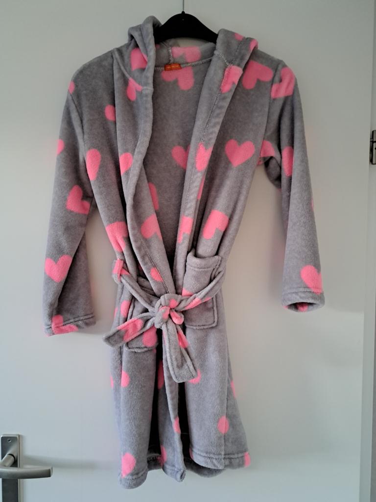 zachte badjas met hartjes maat 146/152, Kinderen en Baby's, Kinderkleding | Maat 146, Ophalen, Overige typen, Meisje, Zo goed als nieuw