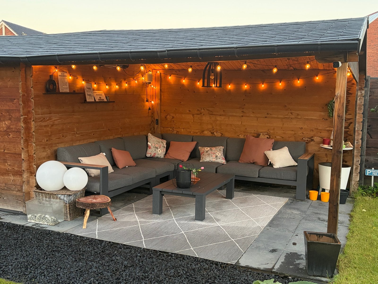 Ruim tuinhuis met overkapping - 7.20m x 3.6m, Ophalen, Tuinhuis, 2 ramen, 500 cm of meer
