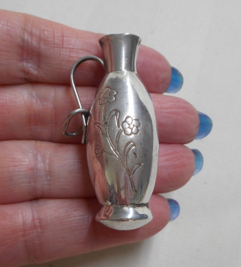 Prachtige zilveren vintage hanger kan nr.834