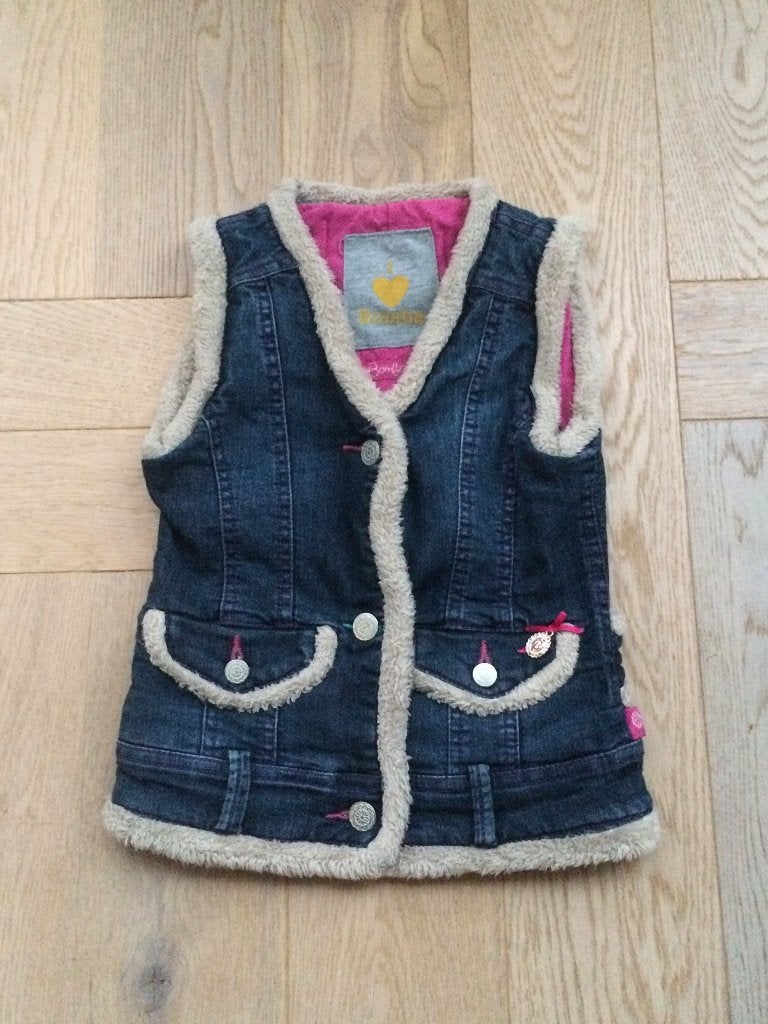 nog nette spijker gilet van Bomba mt 110/116, Kinderen en Baby's, Meisje, Trui of Vest, Ophalen of Verzenden, Zo goed als nieuw
