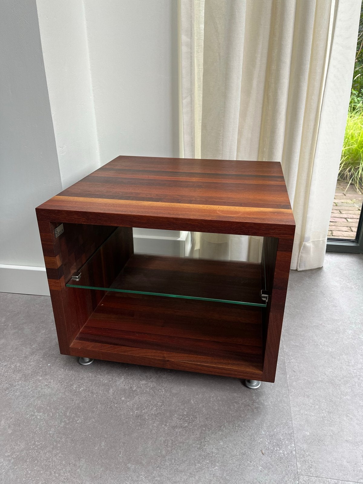 Leolux Joya Bijzettafel, Ophalen, Hout, Zo goed als nieuw, Modern