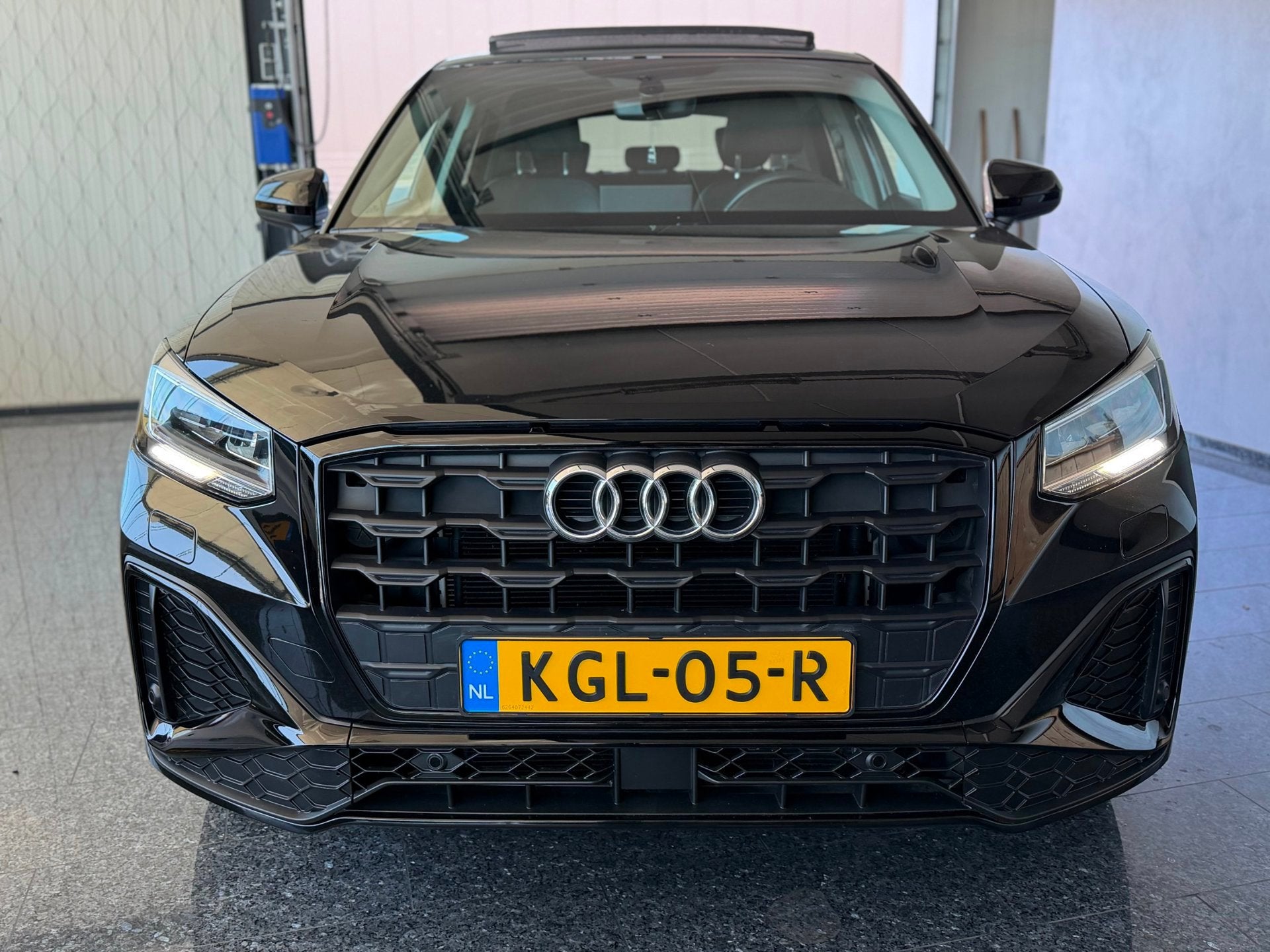 Audi Q2 35 TFSI S Edition S-Line 2021 Pano / Leer / Automaat, Auto's, Audi, Dealer onderhouden, 4 cilinders, 150 pk, Zwart