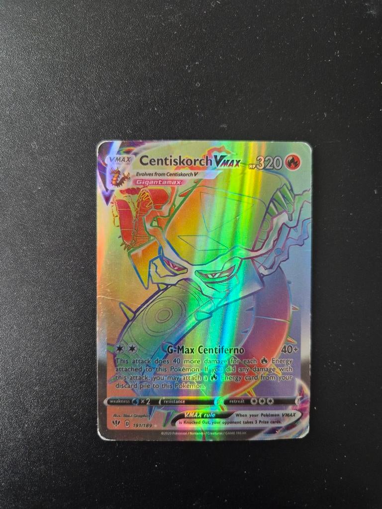 Pokémon Centiskorch VMAX 191/189 Rainbow Rare, Ophalen of Verzenden, Zo goed als nieuw, Losse kaart, Foil
