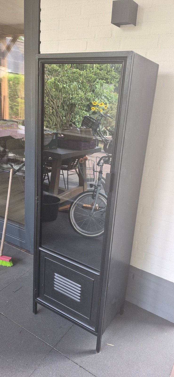 WOOOD Maud metalen vitrinekast, Ophalen, Minder dan 50 cm, Zo goed als nieuw, Metaal