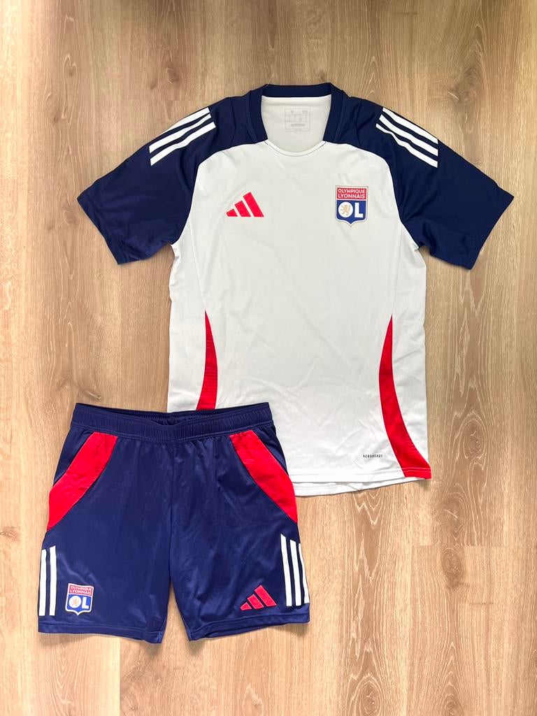 Olympique Lyon trainingsset Adidas 24/25 Maat M, Maat 48/50 (M), Wit, Ophalen of Verzenden, Adidas