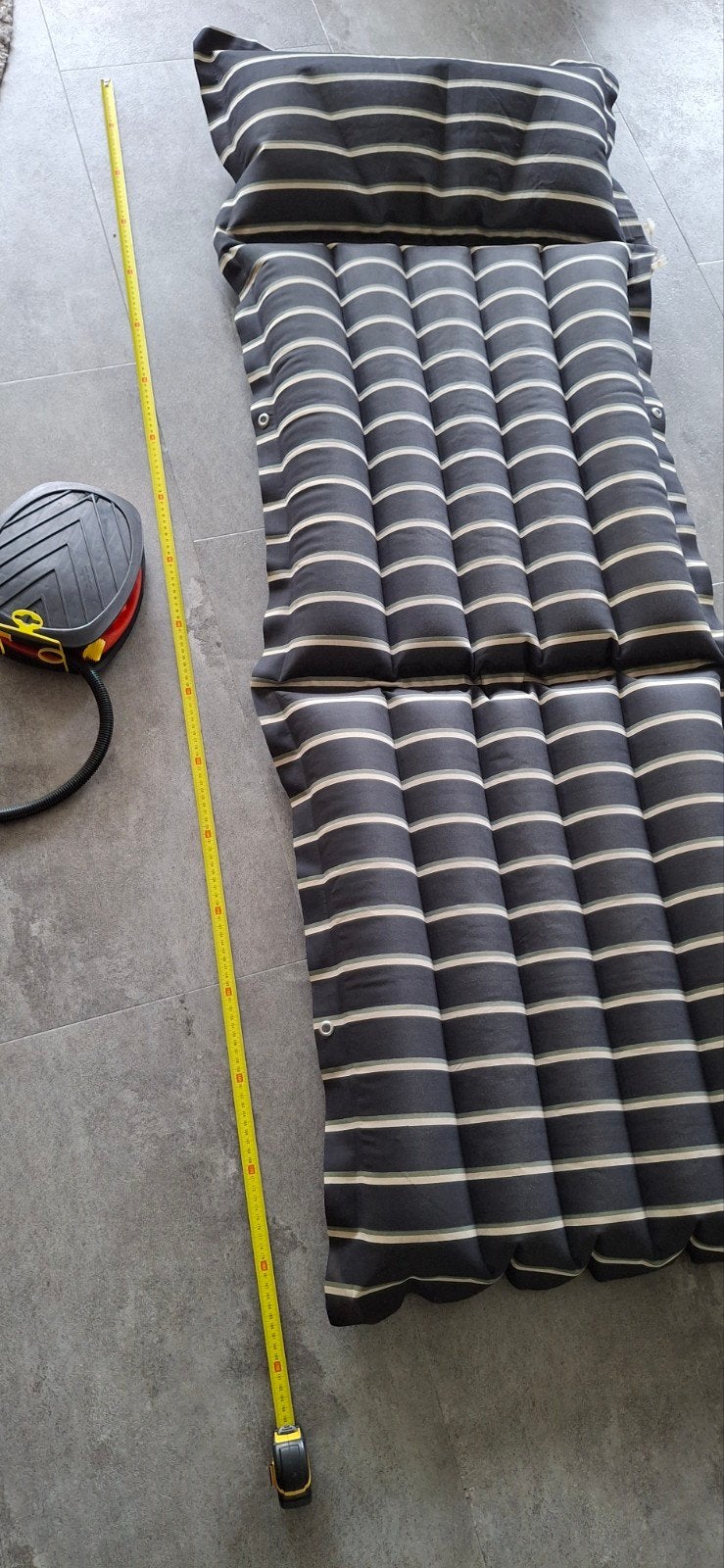 Stevig 1-persoons canvas luchtbed 180 cm eventueel pomp, Caravans en Kamperen, Luchtbedden, Ophalen of Verzenden, Zo goed als nieuw