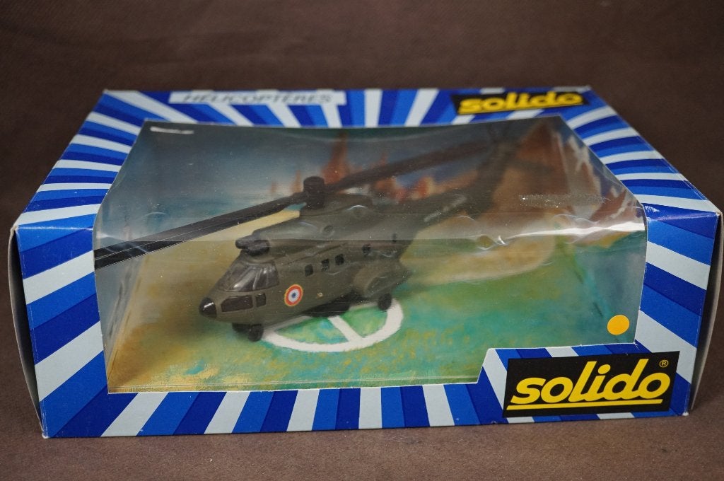 Solido Puma militaire helicopter - TOP, Hobby en Vrije tijd, Modelbouw | Vliegtuigen en Helikopters, Ophalen of Verzenden, Zo goed als nieuw