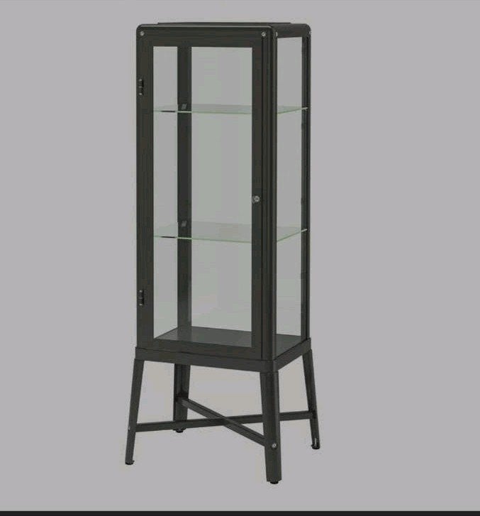 IKEA FABRIKÖR Vitrinekast - donkergrijs 57x150 cm, Huis en Inrichting, Kasten | Vitrinekasten, Ophalen, Met deur(en), 100 tot 150 cm